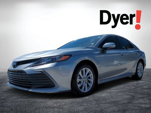 Used 2024 Toyota Camry LE w/ Convenience Package FWD image 8