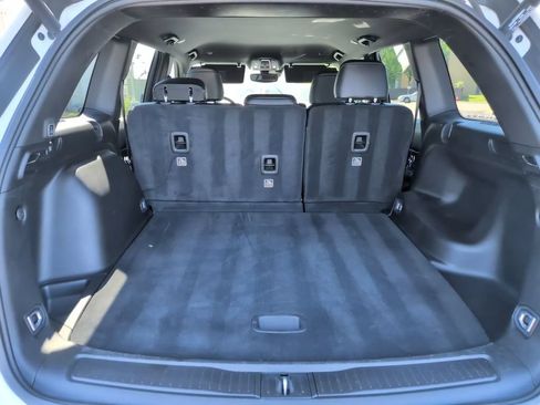 Used 2023 Jeep Grand Cherokee Altitude AWD/4WD image 16