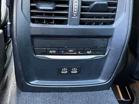 Used 2024 BMW i4 eDrive40 image 15