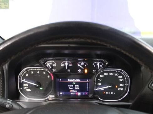 Used 2021 GMC Sierra 1500 AT4 w/ AT4 Preferred Package AWD/4WD image 17