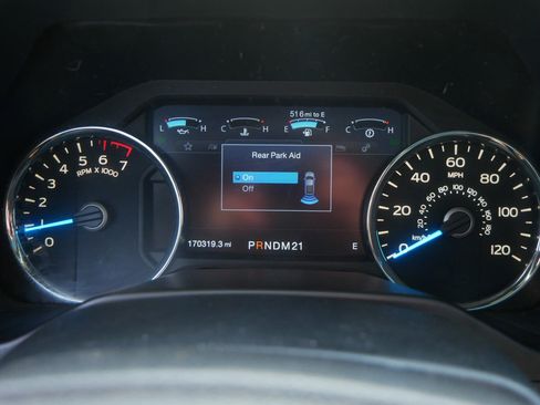 Used 2016 Ford F150 Platinum w/ Equipment Group 701A Luxury AWD/4WD image 36