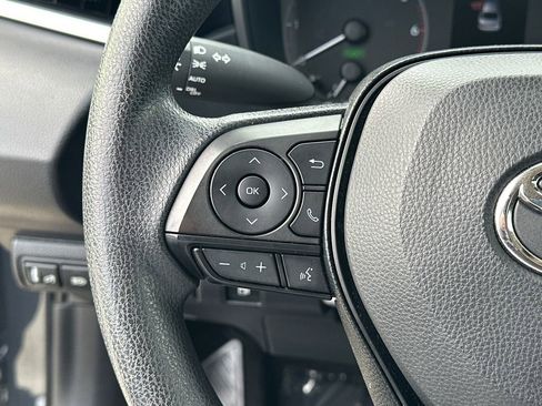 Used 2025 Toyota Corolla LE image 22