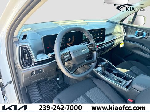 New 2026 Kia Sorento LX FWD image 24