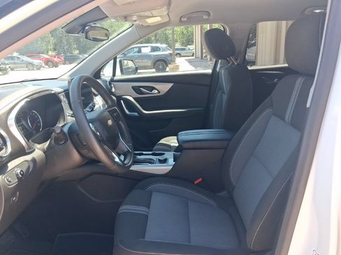 Used 2025 Chevrolet Blazer LT AWD/4WD image 4