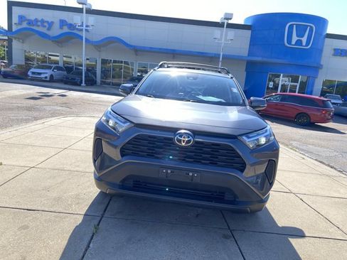 Used 2024 Toyota RAV4 XLE FWD image 3