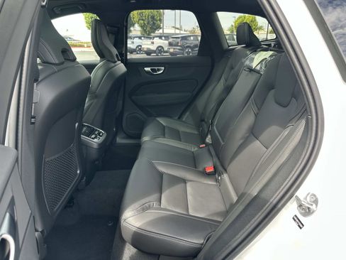 New 2026 Volvo XC60 B5 Ultra w/ Climate Package image 17