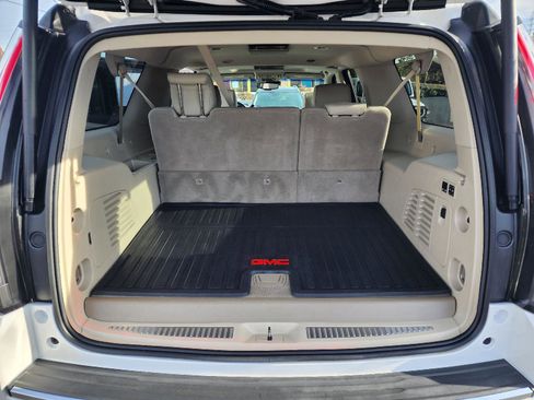 Used 2019 GMC Yukon XL Denali w/ Denali Ultimate Package image 11