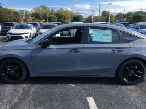 Used 2025 Honda Civic Sport image 5