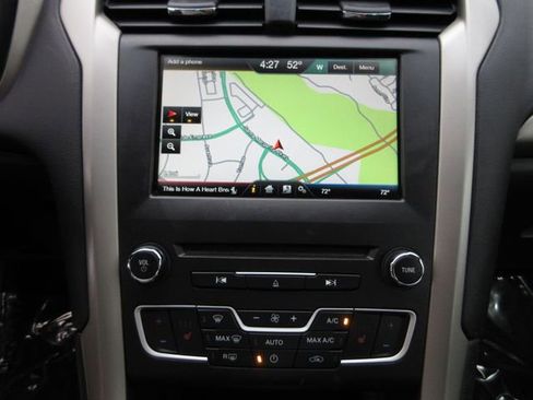 Used 2016 Ford Fusion SE w/ Equipment Group 502A image 18