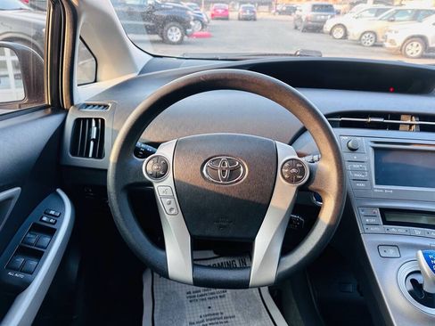 Used 2012 Toyota Prius Three FWD image 10