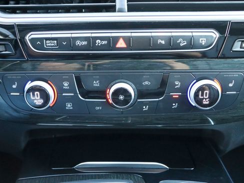 Used 2017 Audi Q7 3.0T Premium Plus w/ Premium Plus Package image 48