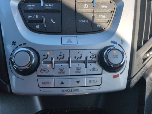 Used 2017 Chevrolet Equinox LS FWD image 13