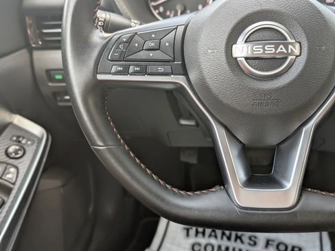 Used 2025 Nissan Sentra SR FWD image 31