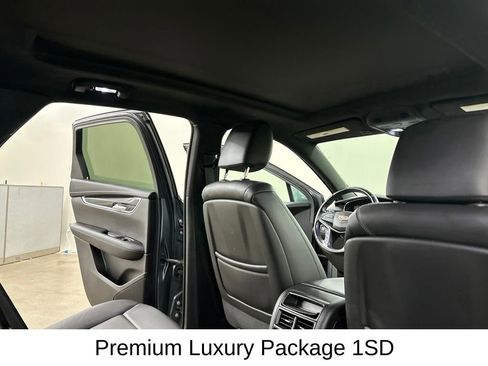 Used 2020 Cadillac XT5 Premium Luxury AWD/4WD image 23