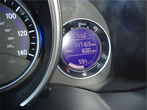 Used 2018 Honda Fit Sport image 25