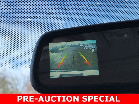 Used 2014 Ford Expedition Limited image 19