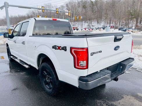 Used 2015 Ford F150 XLT w/ Trailer Tow Package image 11