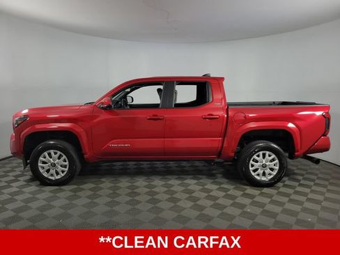 Used 2025 Toyota Tacoma SR5 AWD/4WD image 5