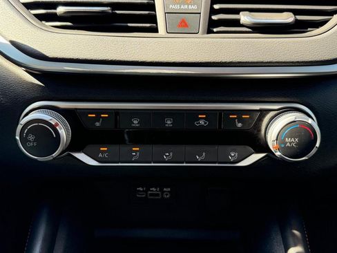 Used 2020 Nissan Altima 2.0 SR FWD image 39