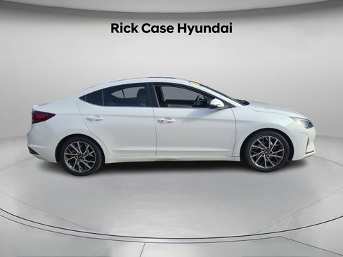 Used 2020 Hyundai Elantra Limited w/ Ultimate Package 03 image 4