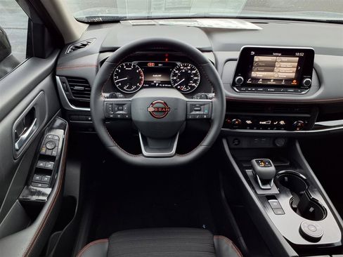 New 2026 Nissan Rogue SV AWD/4WD image 14