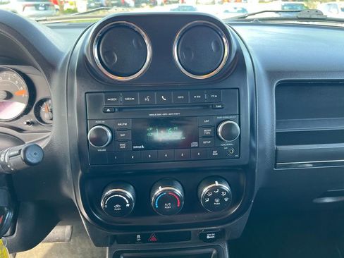 Used 2016 Jeep Patriot Sport w/ Power Value Group FWD image 30