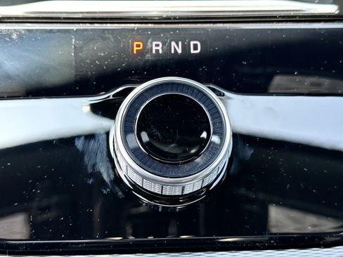 New 2024 Jeep Grand Cherokee Altitude image 24