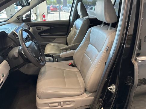 Used 2018 Honda Pilot Elite image 14