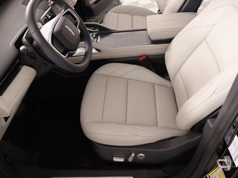 New 2026 Lincoln Nautilus Premier w/ Jet Appearance Package image 11