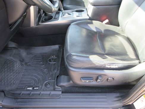 Used 2014 Toyota 4Runner Limited AWD/4WD image 21