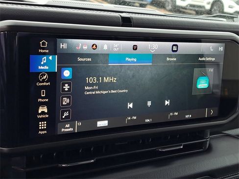 Used 2025 Jeep Gladiator Mojave w/ Safety Group image 15