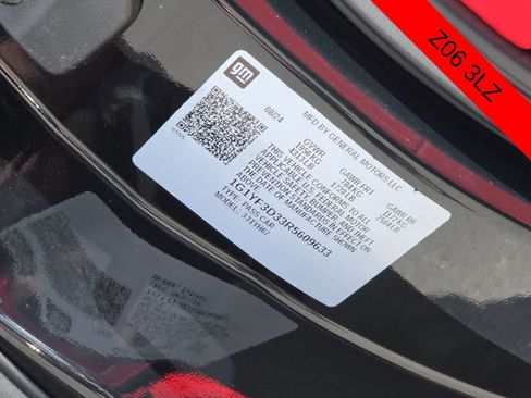 Used 2024 Chevrolet Corvette Z06 RWD image 25
