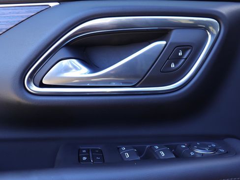 Used 2024 Chevrolet Tahoe High Country image 29