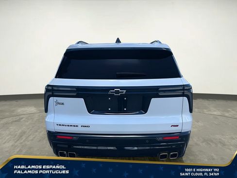 Used 2024 Chevrolet Traverse RS AWD/4WD image 5