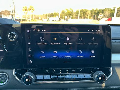 Used 2025 Chevrolet Colorado LT w/ Advanced Trailering Package image 11