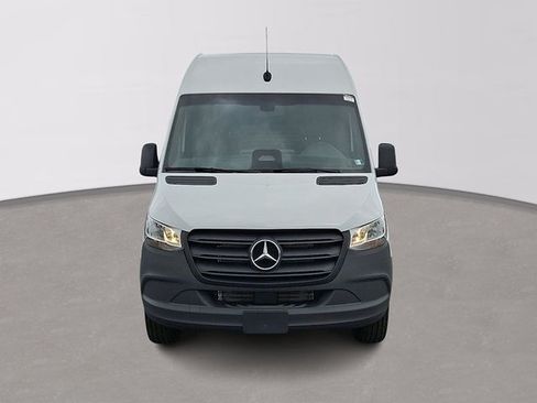 Used 2026 Mercedes-Benz Sprinter 2500 image 2