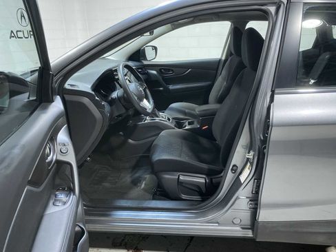 Used 2019 Nissan Rogue Sport S AWD/4WD image 2