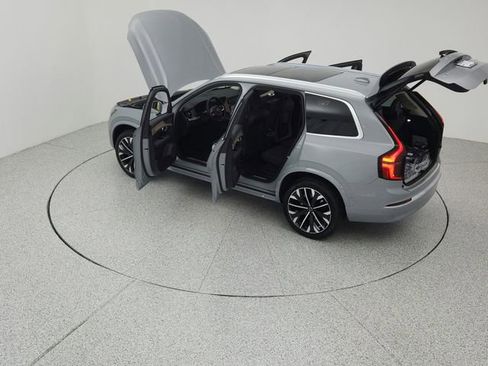 New 2026 Volvo XC90 B6 Plus w/ Protection Package Premier image 20