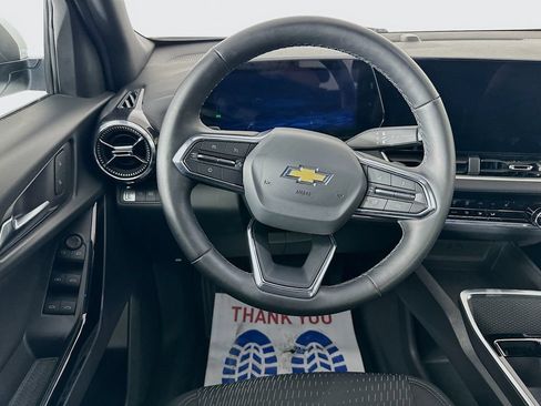 Used 2025 Chevrolet Equinox LT FWD image 31
