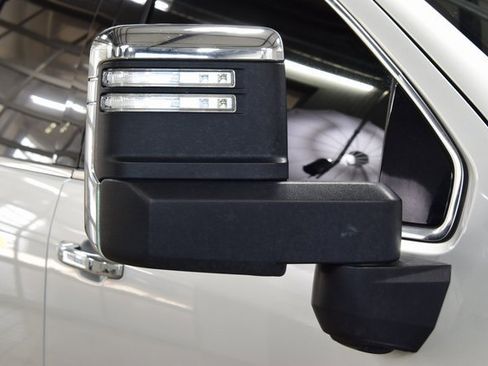 Used 2023 GMC Sierra 2500 Denali w/ Denali Ultimate Package image 19