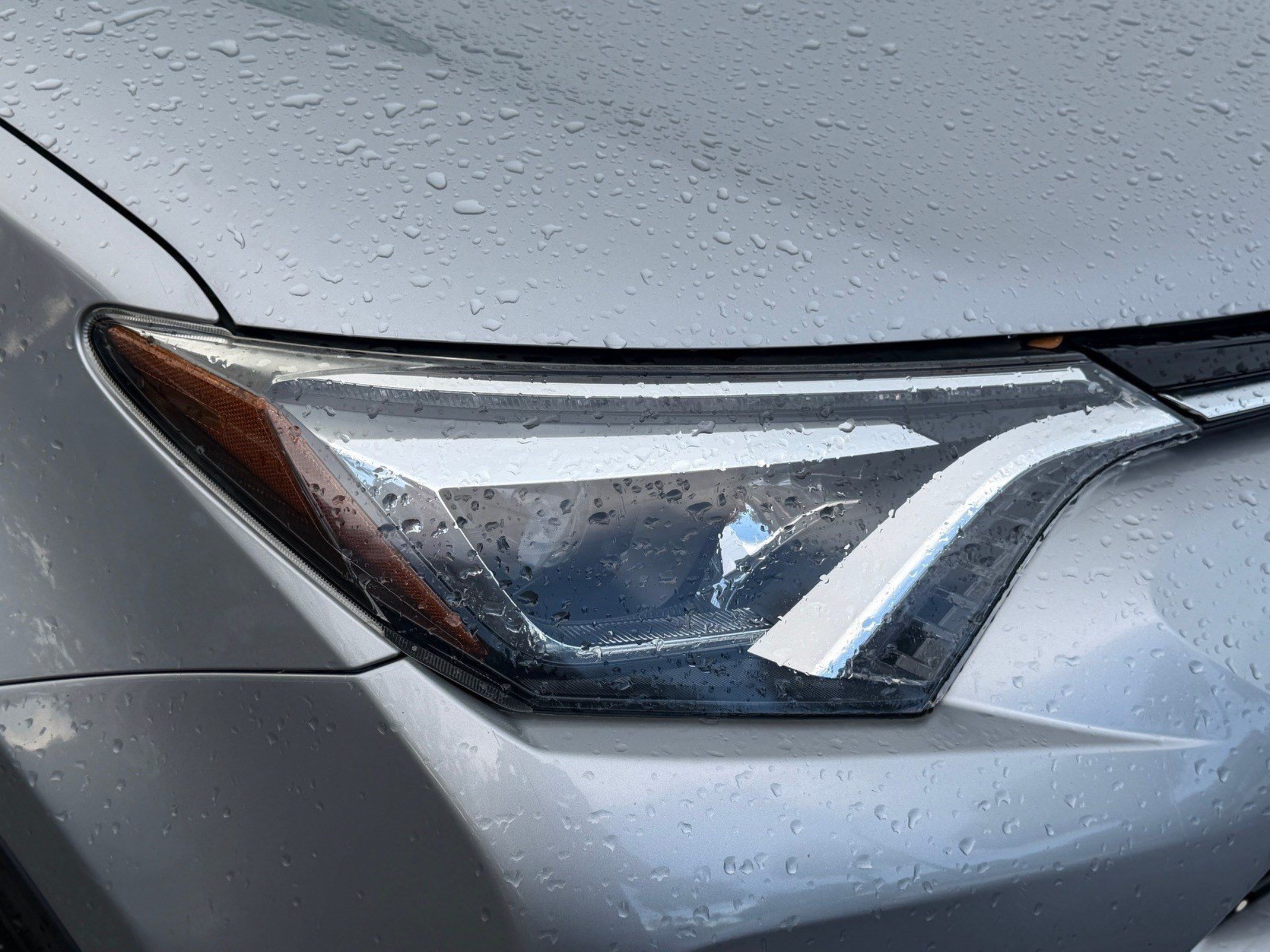 Used 2016 Toyota RAV4 Limited FWD image 9
