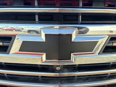 Used 2021 Chevrolet Silverado 1500 High Country image 31