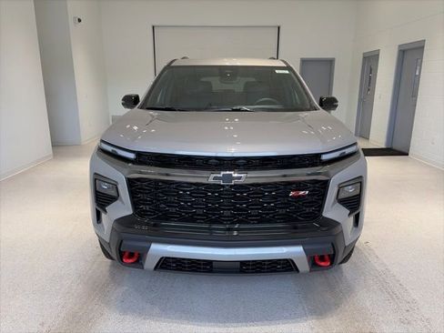 New 2026 Chevrolet Traverse Z71 w/ Driver Confidence Package image 2