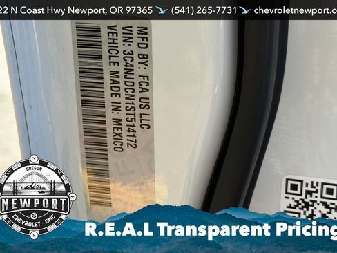 Used 2025 Jeep Compass Limited AWD/4WD image 29