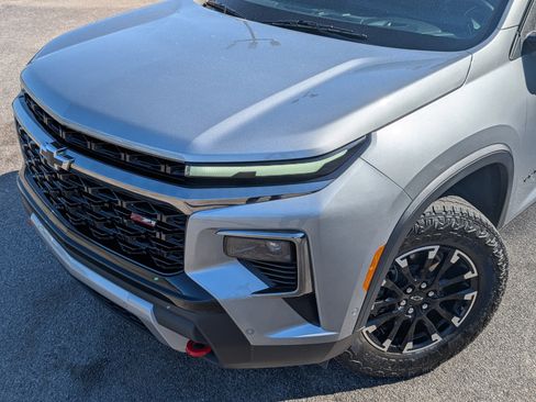 Used 2024 Chevrolet Traverse Z71 w/ Enhanced Driving Package image 13