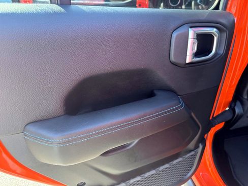 Used 2023 Jeep Wrangler Unlimited Rubicon 4xe w/ Steel Bumper Group image 8