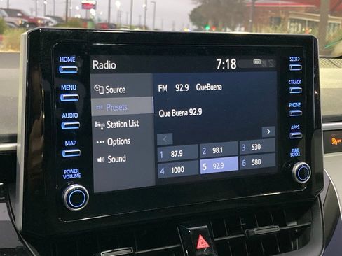 Used 2020 Toyota Corolla LE image 18