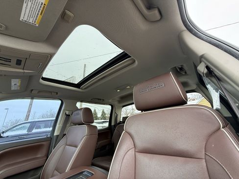 Used 2016 Chevrolet Silverado 1500 High Country w/ High Country Premium Package image 4