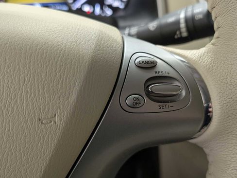 Used 2017 Nissan Murano SL image 32