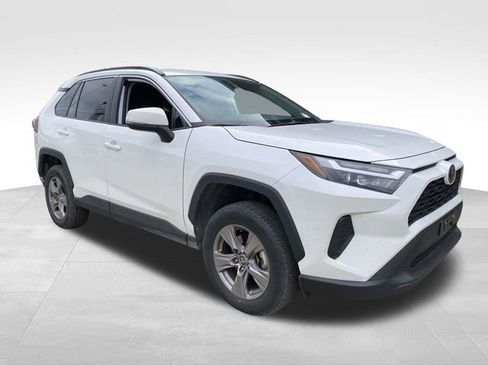 Used 2024 Toyota RAV4 XLE image 5